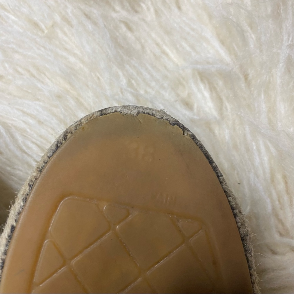 Chanel CC black suede pearl espadrille shoes 38 - Picture 7 of 8
